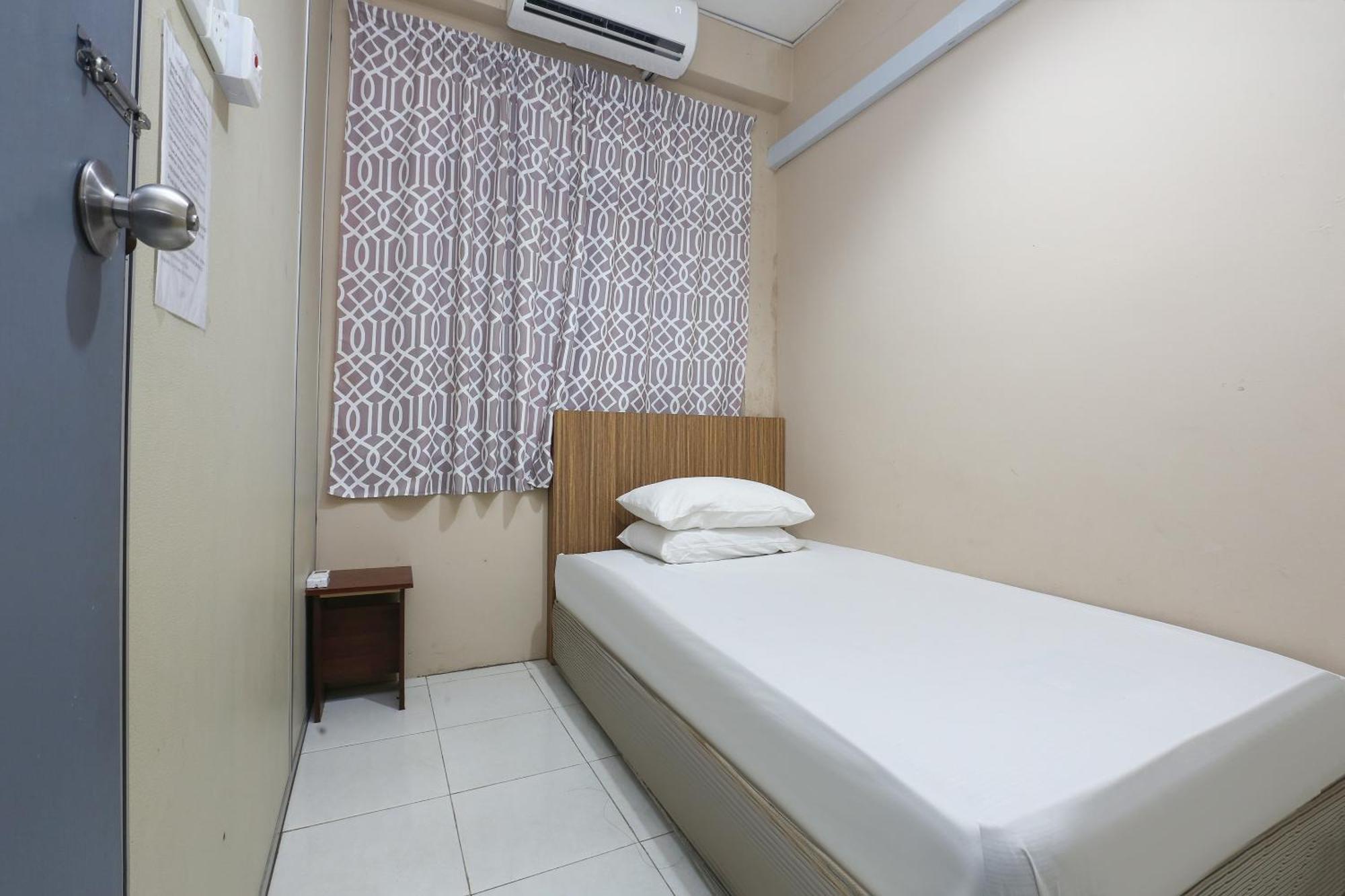 Spot On 89796 D'Noor Budget Inn Kota Bharu Exterior photo